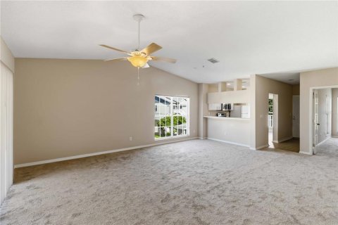 Condo in Largo, Florida, 3 bedrooms № 2427282 - photo 9