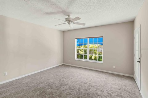 Condo in Largo, Florida, 3 bedrooms № 2427282 - photo 21