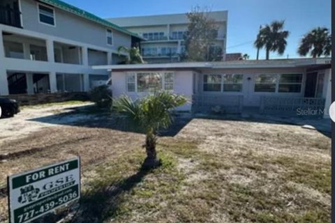 Immobilier commercial à vendre à Madeira Beach, Floride: 236.06 m2 № 1584190 - photo 4