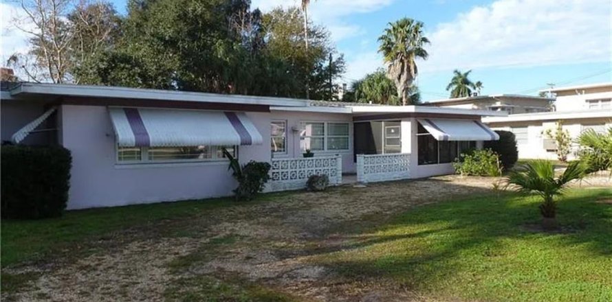 Immobilier commercial à Madeira Beach, Floride 236.06 m2 № 1584190