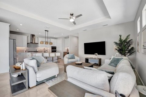 Townhouse in Bradenton, Florida 4 bedrooms, 292.55 sq.m. № 1571745 - photo 14