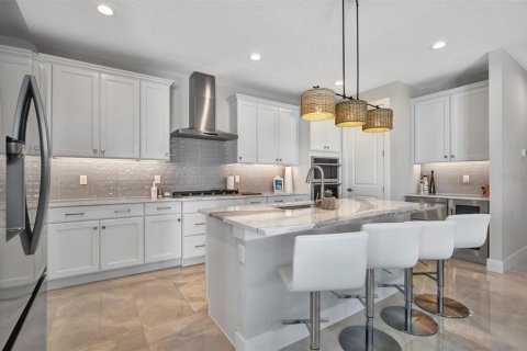 Townhouse in Bradenton, Florida 4 bedrooms, 292.55 sq.m. № 1571745 - photo 18