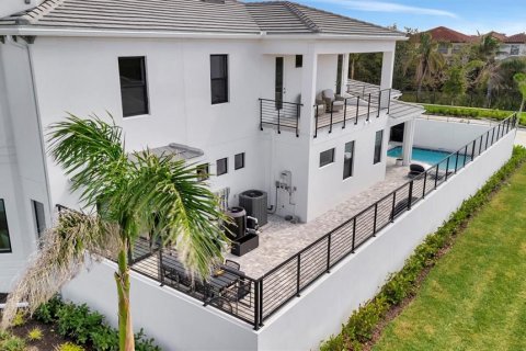 Townhouse in Bradenton, Florida 4 bedrooms, 292.55 sq.m. № 1571745 - photo 3