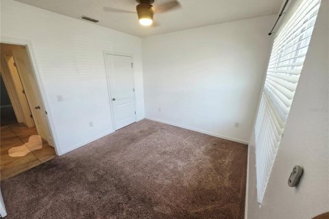 Casa en alquiler en Haines City, Florida, 3 dormitorios, 160.26 m2 № 1918444 - foto 4