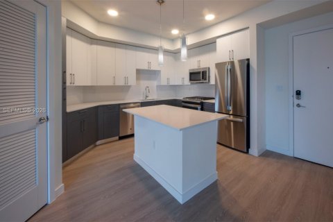 Apartamento en alquiler en Miami, Florida, 1 dormitorio, 62.43 m2 № 2075392 - foto 29