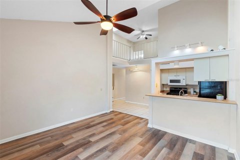 Townhouse in DeLand, Florida 2 bedrooms, 67.08 sq.m. № 1786874 - photo 8