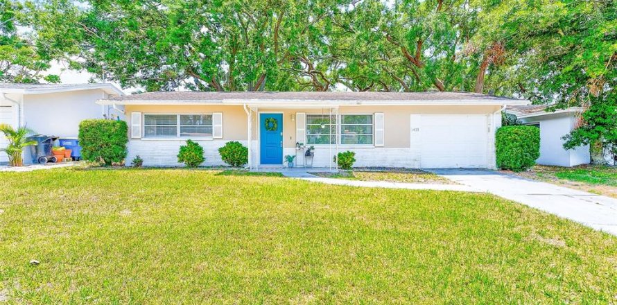 House in Clearwater, Florida 2 bedrooms, 103.4 sq.m. № 1685122