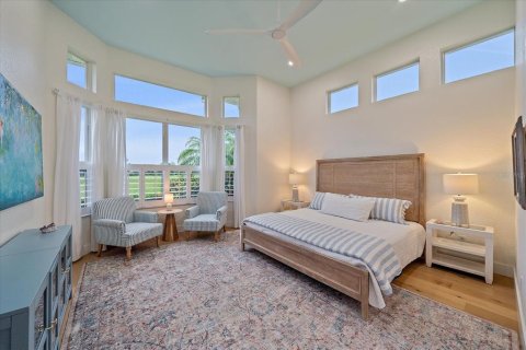 House in University Park, Florida 4 bedrooms, 224.92 sq.m. № 1767442 - photo 16