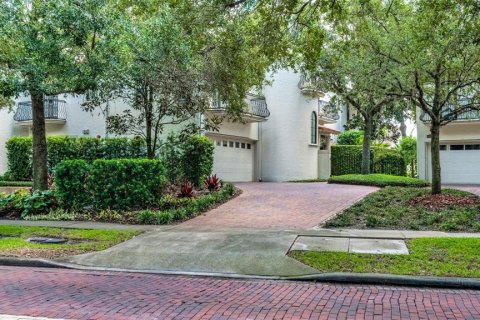 Touwnhouse à vendre à Winter Park, Floride: 3 chambres, 181.81 m2 № 2387740 - photo 2