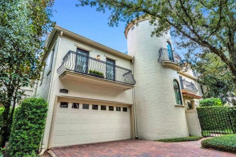 Touwnhouse à Winter Park, Floride 3 chambres, 181.81 m2 № 2387740