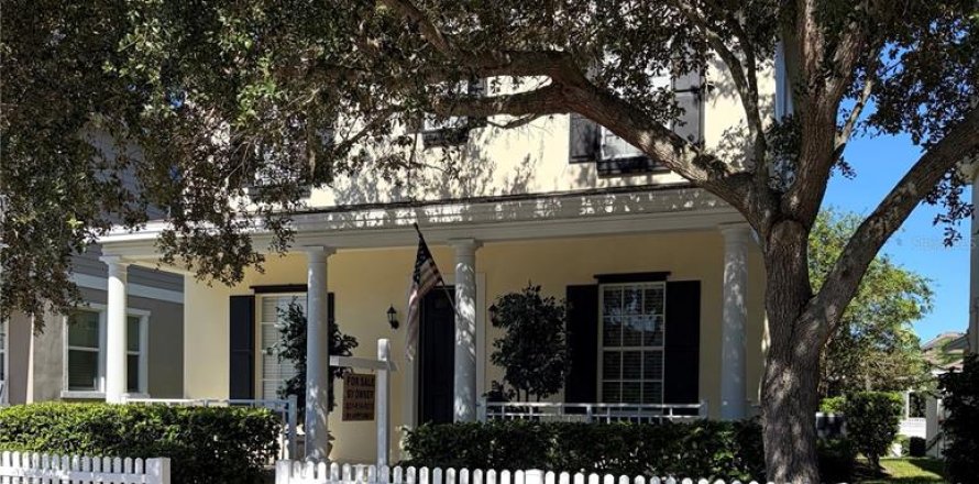 Casa en New Port Richey, Florida 3 dormitorios, 198.81 m2 № 2387552