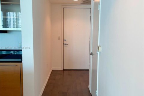 Copropriété à louer à Miami, Floride: 2 chambres, 119.75 m2 № 2046010 - photo 4