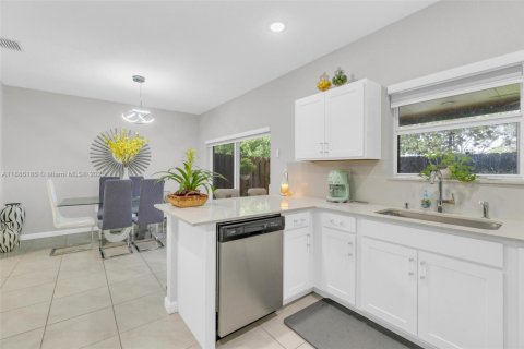 Villa ou maison à louer à Florida City, Floride: 3 chambres, 122.17 m2 № 1944595 - photo 15