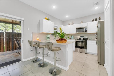 Villa ou maison à louer à Florida City, Floride: 3 chambres, 122.17 m2 № 1944595 - photo 3