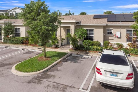 Villa ou maison à louer à Florida City, Floride: 3 chambres, 122.17 m2 № 1944595 - photo 13