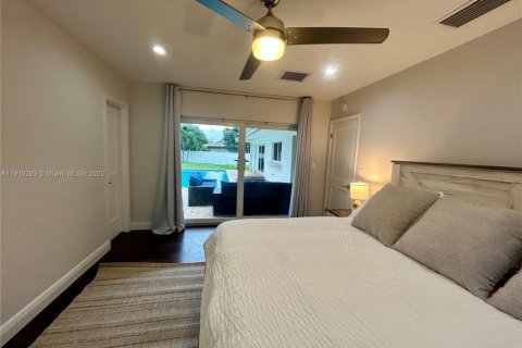 House in Boca Raton, Florida 4 bedrooms, 199.93 sq.m. № 2013239 - photo 29