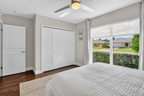 House in Boca Raton, Florida 4 bedrooms, 199.93 sq.m. № 2013239 - photo 20