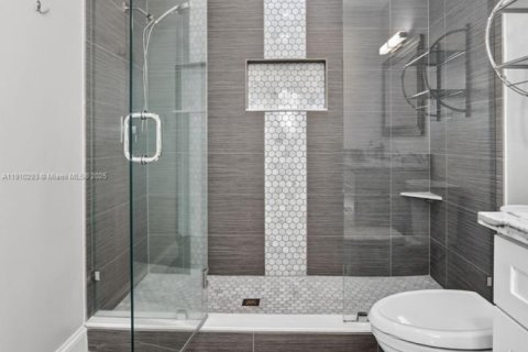 House in Boca Raton, Florida 4 bedrooms, 199.93 sq.m. № 2013239 - photo 27