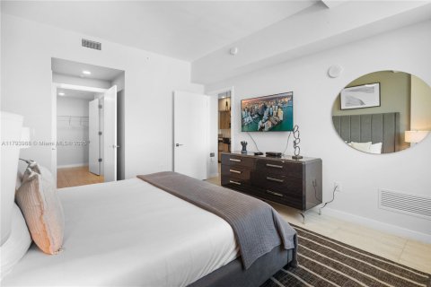 Купить кондоминиум в Майами, Флорида 1 спальня, 75.07м2, № 1959025 - фото 15