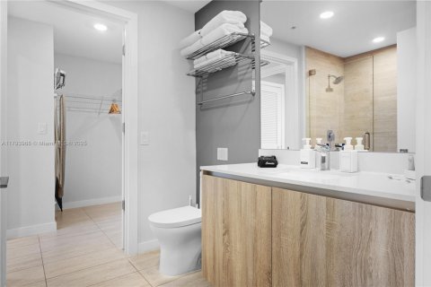 Купить кондоминиум в Майами, Флорида 1 спальня, 75.07м2, № 1959025 - фото 20