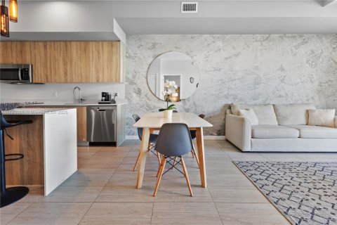 Купить кондоминиум в Майами, Флорида 1 спальня, 75.07м2, № 1959025 - фото 2