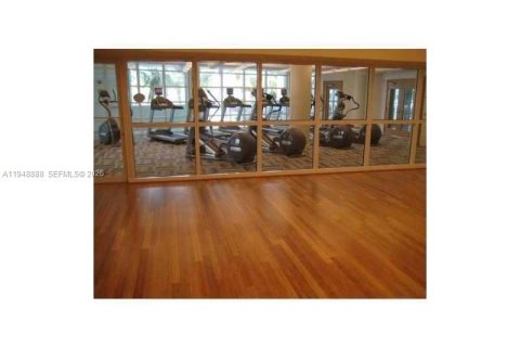 Снять в аренду кондоминиум в Майами, Флорида 2 спальни, 91.88м2, № 2004820 - фото 11