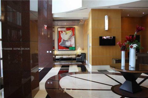 Снять в аренду кондоминиум в Майами, Флорида 2 спальни, 91.88м2, № 2004820 - фото 2