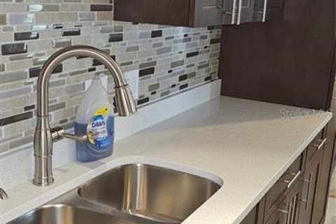 Condo in Clearwater, Florida, 1 bedroom  № 1806948 - photo 5