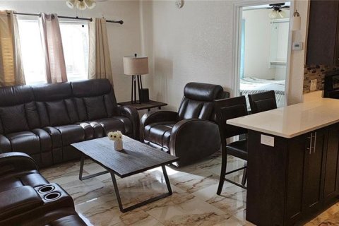 Condo in Clearwater, Florida, 1 bedroom  № 1806948 - photo 6