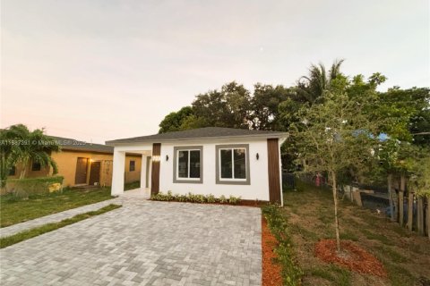 Villa ou maison à vendre à Dania Beach, Floride: 3 chambres № 1933090 - photo 6