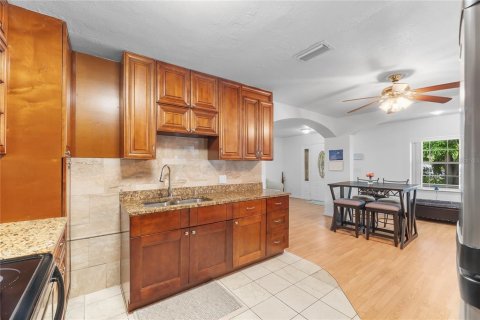 Villa ou maison à vendre à Saint Petersburg, Floride: 4 chambres, 183.39 m2 № 2232849 - photo 17