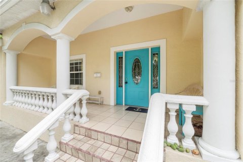 Villa ou maison à vendre à Saint Petersburg, Floride: 4 chambres, 183.39 m2 № 2232849 - photo 4