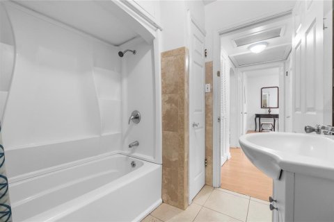 Villa ou maison à vendre à Saint Petersburg, Floride: 4 chambres, 183.39 m2 № 2232849 - photo 22