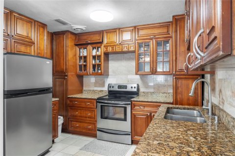 Villa ou maison à vendre à Saint Petersburg, Floride: 4 chambres, 183.39 m2 № 2232849 - photo 19