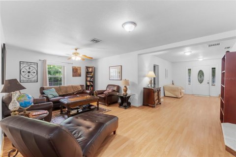 Villa ou maison à vendre à Saint Petersburg, Floride: 4 chambres, 183.39 m2 № 2232849 - photo 14