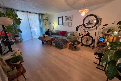 Condo in Miami, Florida, 1 bedroom  № 2060811