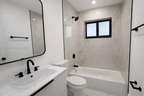 Casa en venta en Miami, Florida, 3 dormitorios, 85.47 m2 № 2057811 - foto 9
