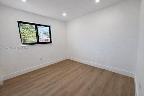Casa en venta en Miami, Florida, 3 dormitorios, 85.47 m2 № 2057811 - foto 18