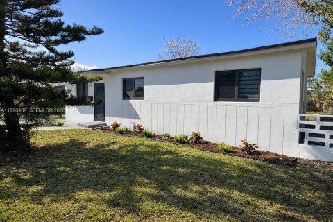 Casa en venta en Miami, Florida, 3 dormitorios, 85.47 m2 № 2057811 - foto 26