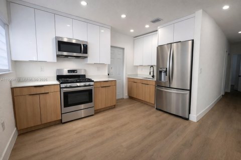 Casa en venta en Miami, Florida, 3 dormitorios, 85.47 m2 № 2057811 - foto 5