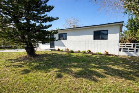 Casa en venta en Miami, Florida, 3 dormitorios, 85.47 m2 № 2057811 - foto 27