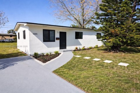 Casa en venta en Miami, Florida, 3 dormitorios, 85.47 m2 № 2057811 - foto 23