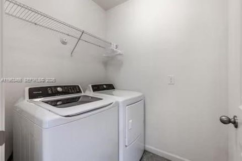 Снять в аренду виллу или дом в Порт-Сент-Луси, Флорида 4 спальни, 181.62м2, № 2025318 - фото 11