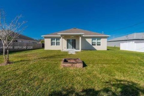 Снять в аренду виллу или дом в Порт-Сент-Луси, Флорида 4 спальни, 181.62м2, № 2025318 - фото 3