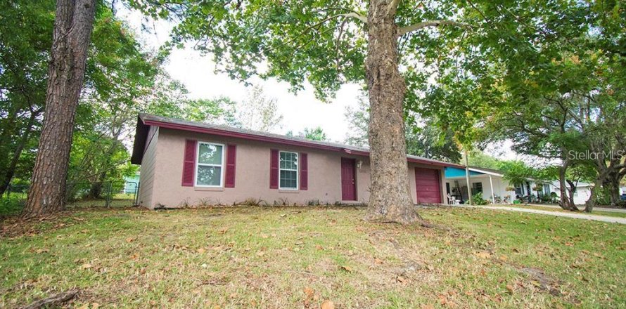 Villa ou maison à Brooksville, Floride 3 chambres, 101.45 m2 № 2093522