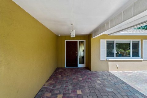 House in Venice, Florida 3 bedrooms, 173.91 sq.m. № 2108394 - photo 8