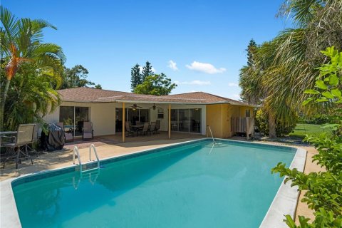 House in Venice, Florida 3 bedrooms, 173.91 sq.m. № 2108394 - photo 4