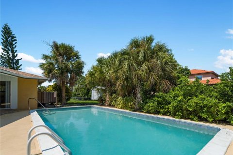 House in Venice, Florida 3 bedrooms, 173.91 sq.m. № 2108394 - photo 30
