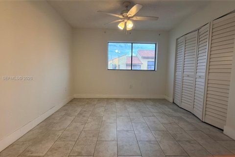 Appartement à louer à Hialeah, Floride: 2 chambres, 70.14 m2 № 2366416 - photo 7