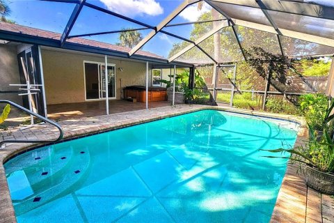 House in Oldsmar, Florida 4 bedrooms, 130.16 sq.m. № 1871130 - photo 21